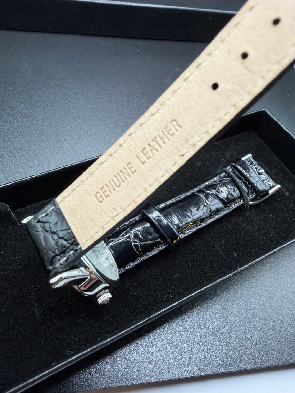 Aria quartz watch